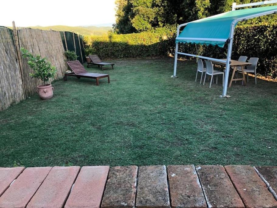 Villetta A Schiera Nei Pressi Del Mare ليفورنو المظهر الخارجي الصورة